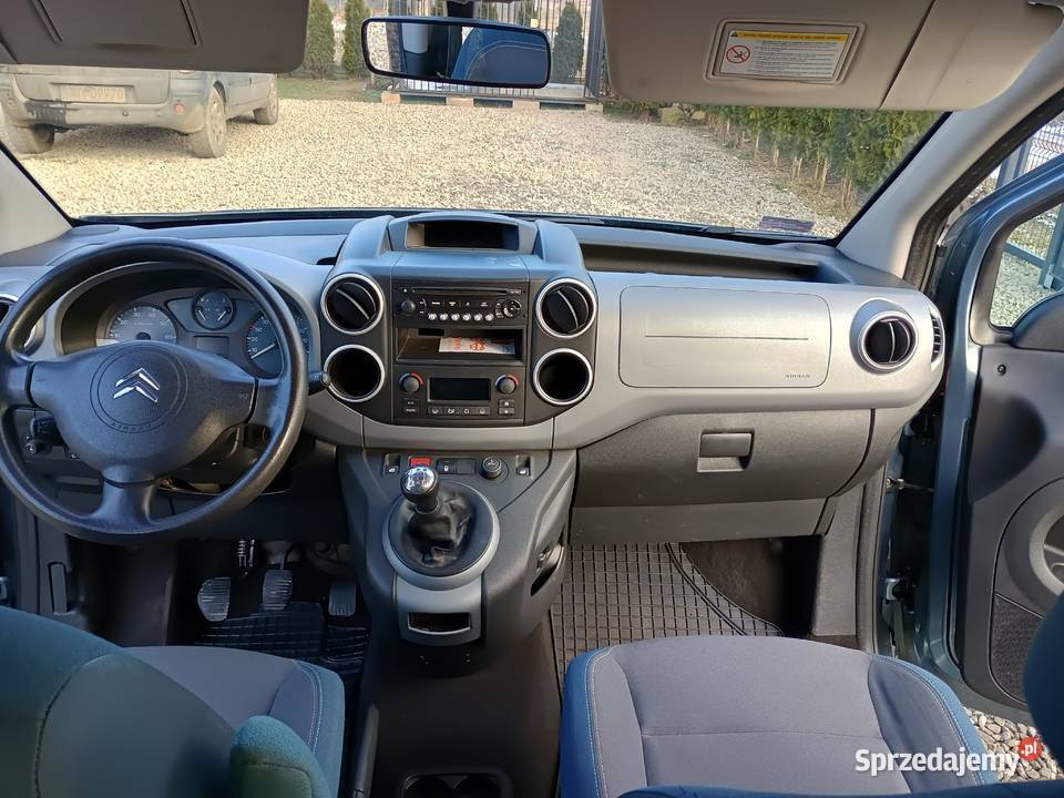 Citroen Berlingo 16 Hdi 2010r 90 koni z manualna Hajduki Nyskie