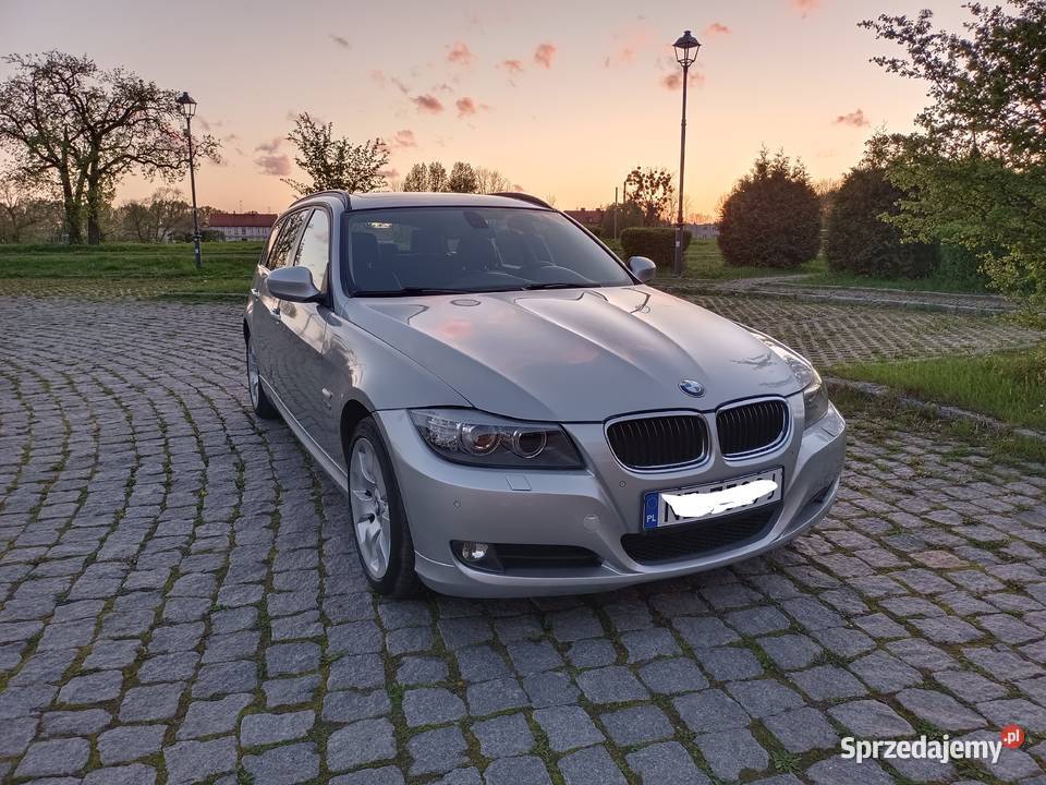 BMW 320D x-Drive -- Jedyna taka ! -- Szklany dach -- Automat -- Bi-Xenon