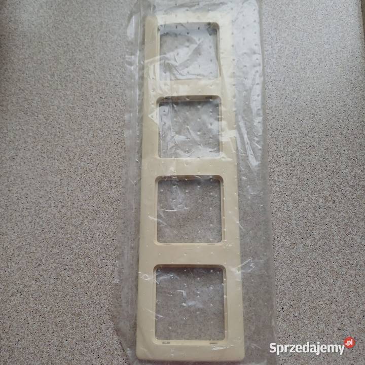 Ramka NOWA Berker x4 kremowa Sieradz