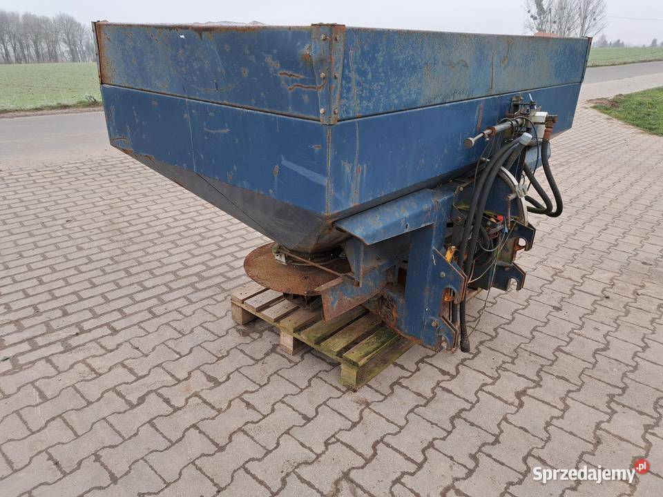 Rozsiewacz Bogballe CII 1000 plus nadstawka Piecewo