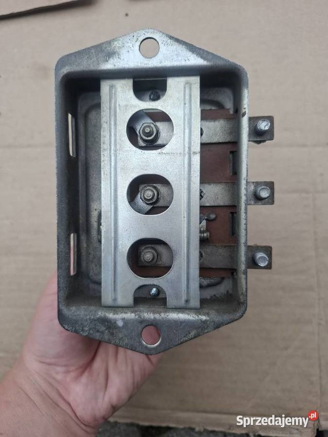 Nowy regulator napięcia prądnicy Fiat 126 Maluch Strzelce Opolskie