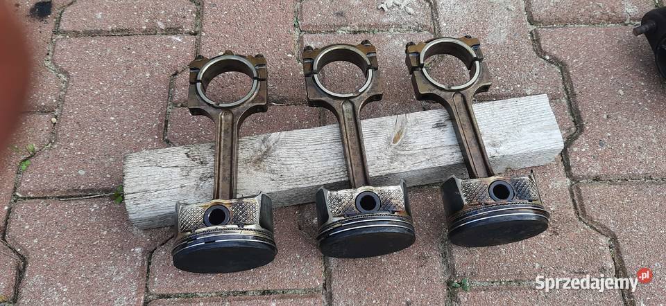 Tłok Tłoki korbowód korba Mazda 18 16V osobowe Szczecin