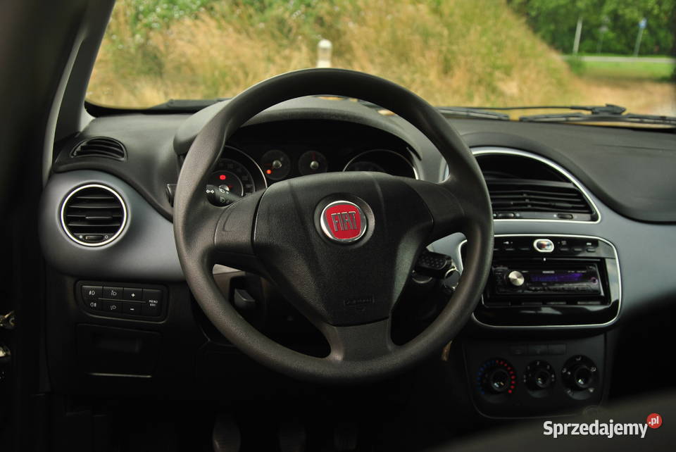 FIAT PUNTO EVO 14 Benzyna Klima Ładny Rok produkcji 2010 lubelskie Zamość
