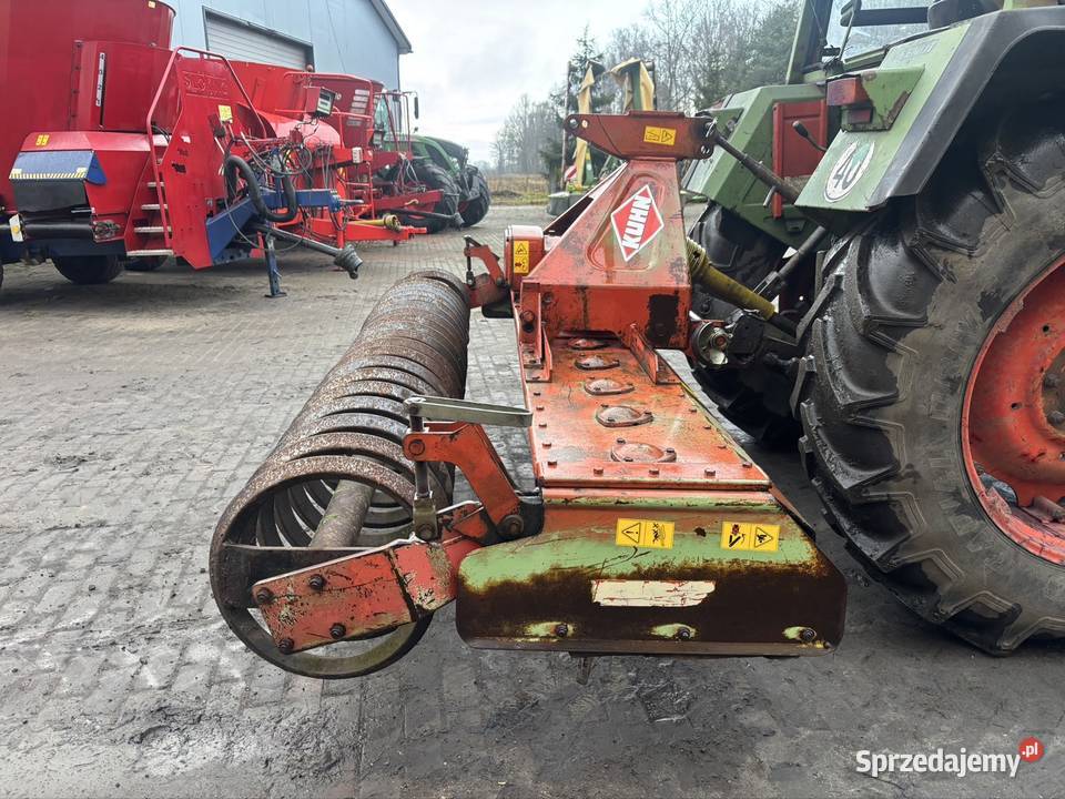 Agregat brona wirnikowa Becker 3 metry Kuhn wał