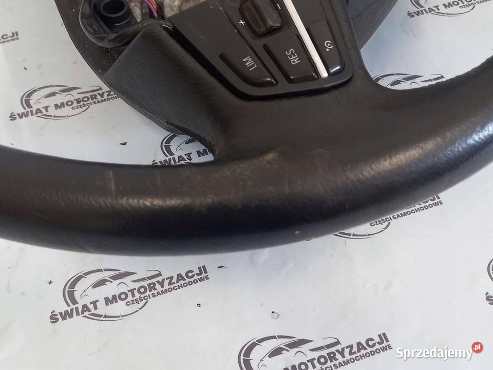 BMW F10 13r kierownica skórzana C1610236090