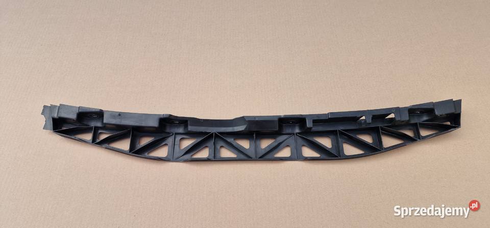 VW PASSAT B8 KOMBI ŚLIZG ZDERZAKA TYŁ MOCOWANIE osobowe Bieleń