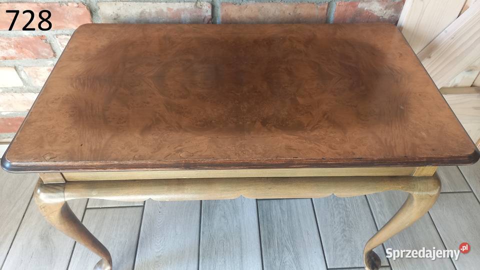 Drewniany stolik stylowy boczny z giętymi nogami sprzedam