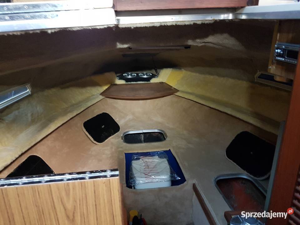 Klasyczna łódź motorowa Regal Regency XL 1979 57