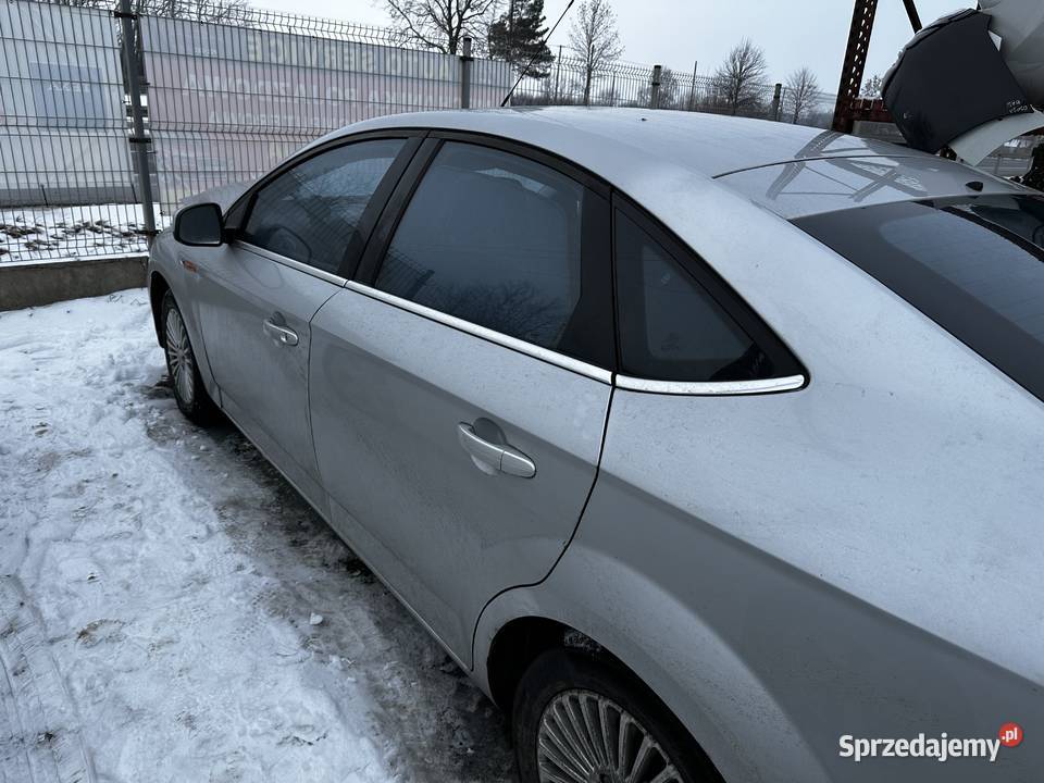 Ford Mondeo Mk4 18 TDCi 2007 Uszkodzony przód 92KM mazowieckie Strzeniówka