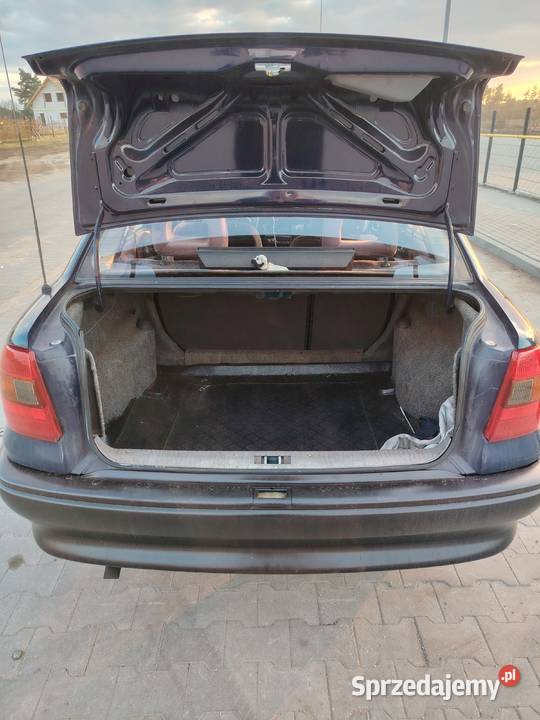 Opel Astra F Classic nieuszkodzony Ostrowite