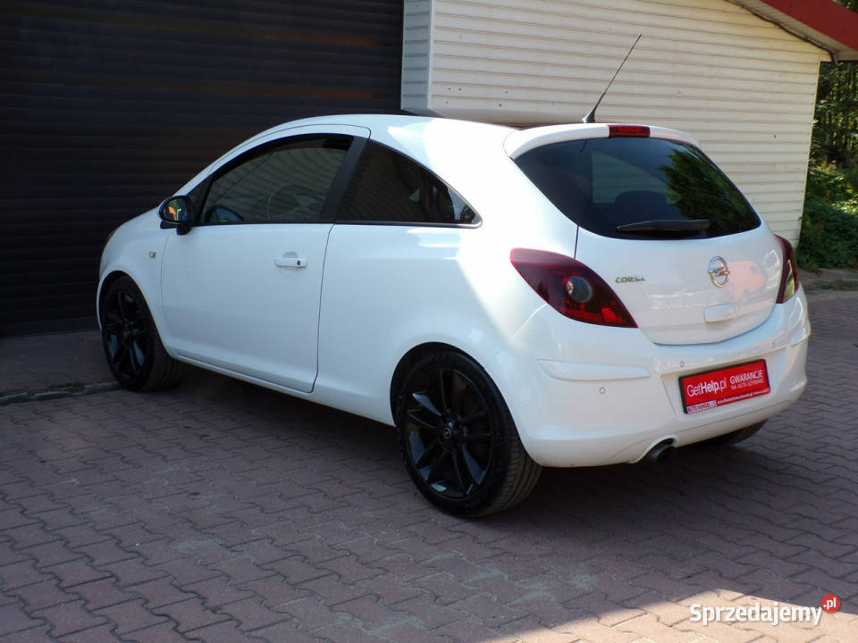 Opel Corsa Limitowana Edycja Alu 17 14 100 D wspomaganie kierownicy