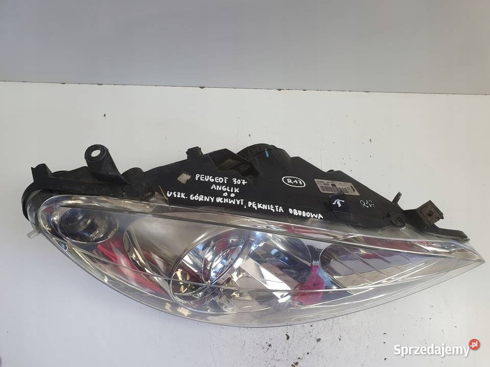 LAMPA PRAWA Peugeot 307 0105 PRZEDNIA prawy Rudka
