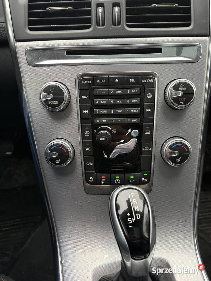 Sprzedam zadbane Volvo XC60 T5 AWD 2017 Samochody osobowe Sokółka sprzedam