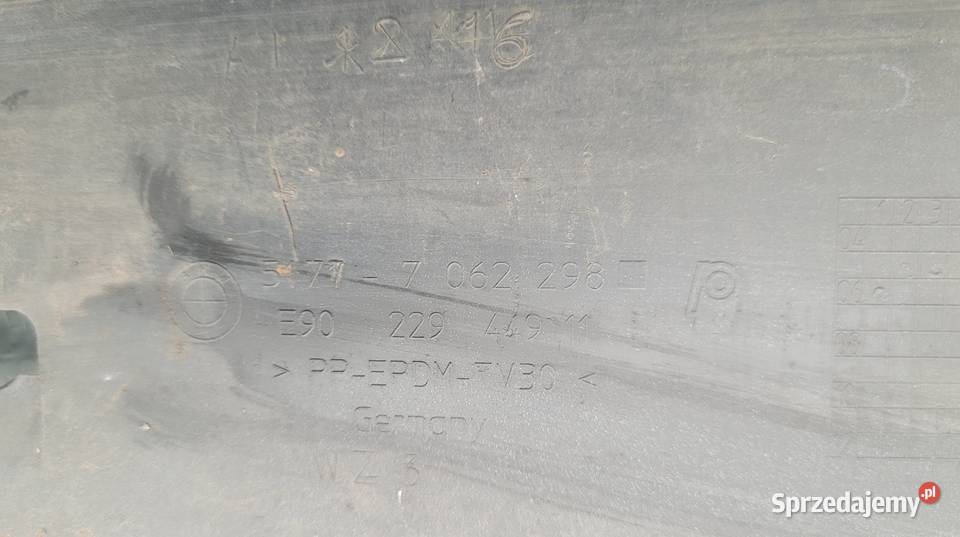 BMW 3 E90 E91 LISTWA PROGOWA PRAWA PROG PRAWY