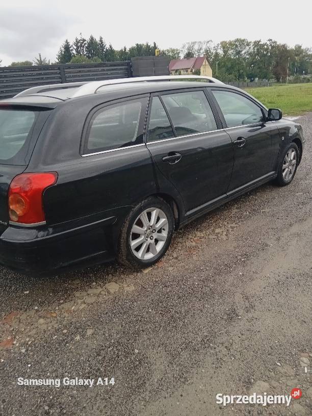 Toyota avensis Rok produkcji 2005 Głusk