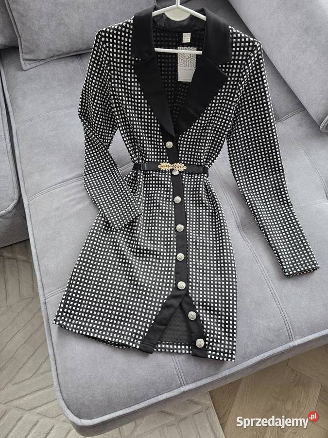 Sukienka biznesowa ozdobne Guziki Spódnice i sukienki Rybnik