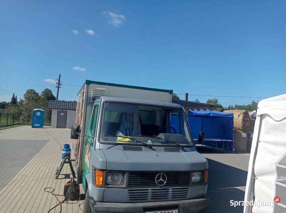 Mercedes 308D FoodTruck 79KM Szemud
