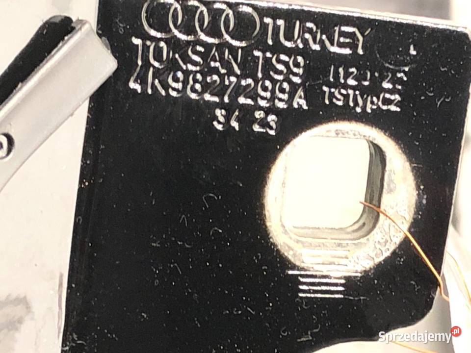 ZAWIAS KLAPY LEWY TYŁ AUDI A6 C8 Kombi osobowe