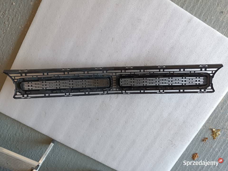 Górny grill Dodge Challenger polift Super stan świętokrzyskie Starachowice