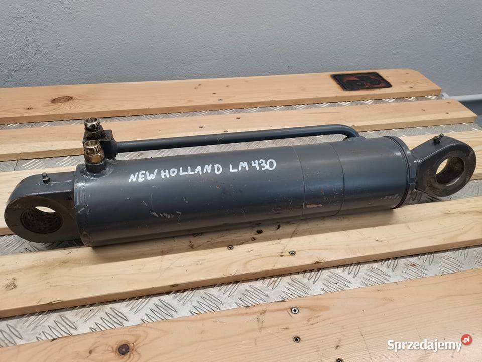 Holland LM 430 Siłownik poziomowania Wilkowo