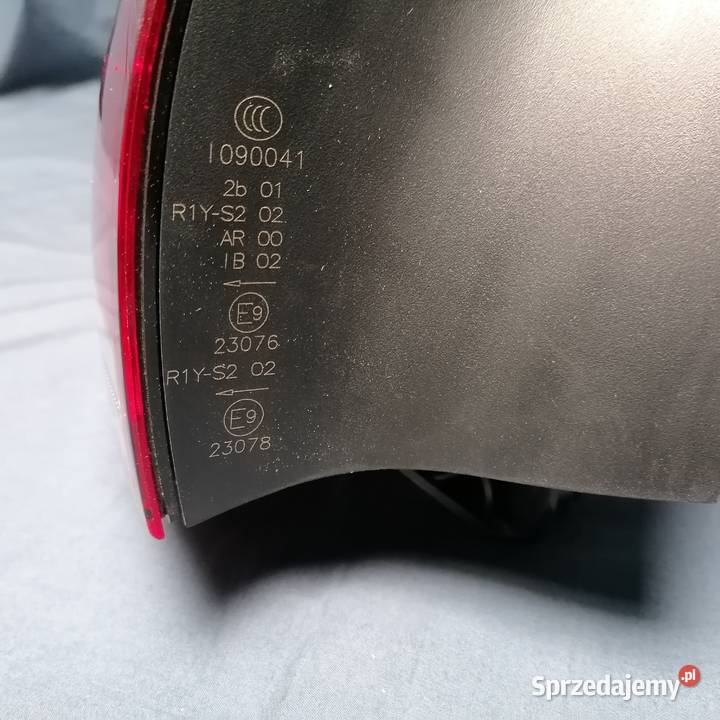 MERCEDES GLA LAMPA TYŁ LEWY A2479062901 Września