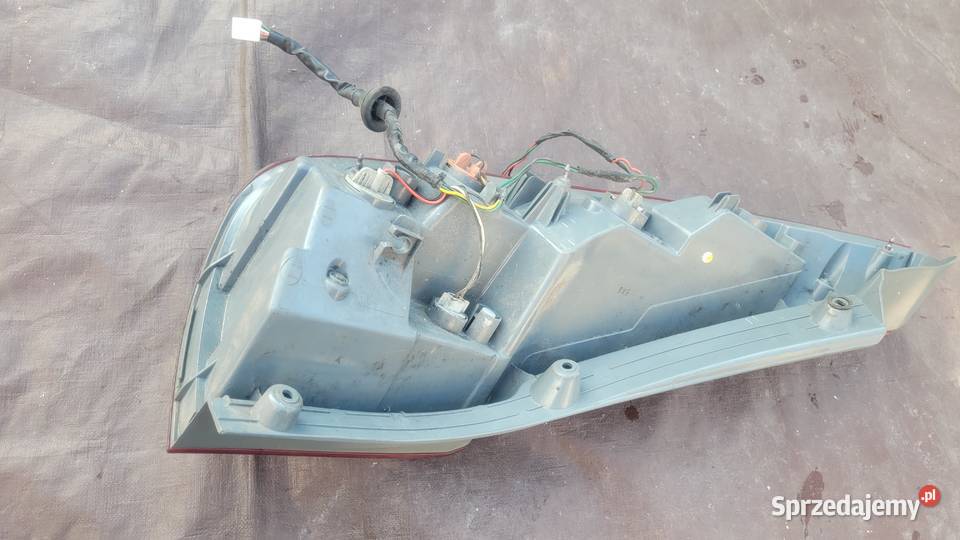 HYUNDAI I30 I CW KOMBI LAMPA TYLNA PRAWA Lampy tylne Ruda Śląska
