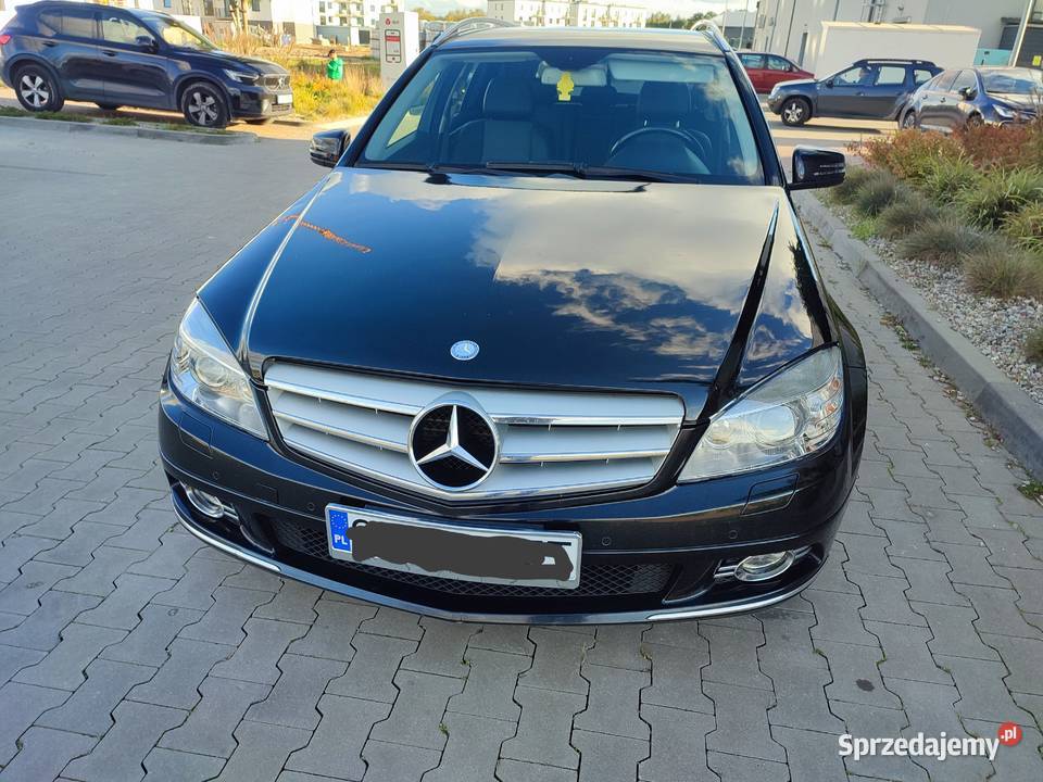 MercedesBenz klasa C W 204 32 CDI 2008r czarny