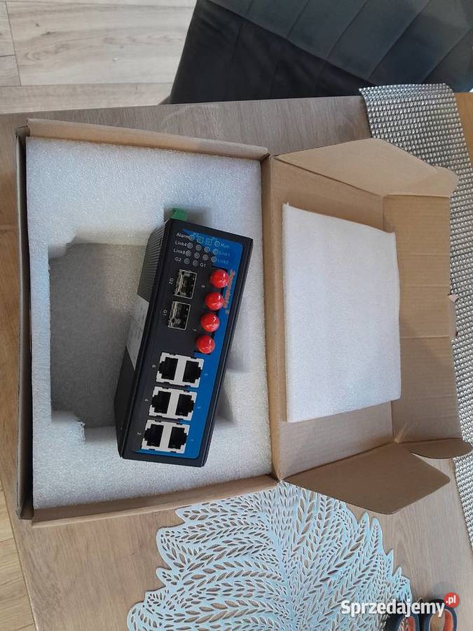 IES71102GS zarządzalny i redundantny switch Bytom