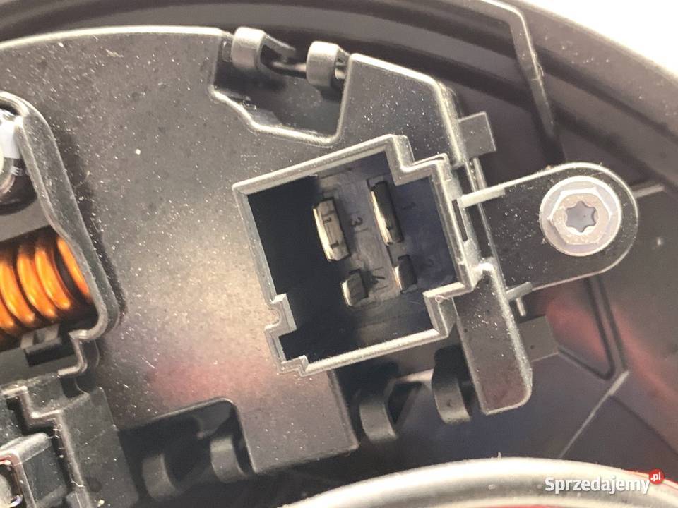 DMUCHAWA NAWIEWU SKODA KAROQ 5WB819015 Części samochodowe