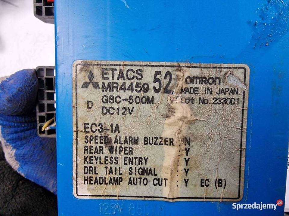 SKRZYNKA BEZPIECZNIKÓW MITSUBISHI PAJERO III V80 osobowe Lipno sprzedam