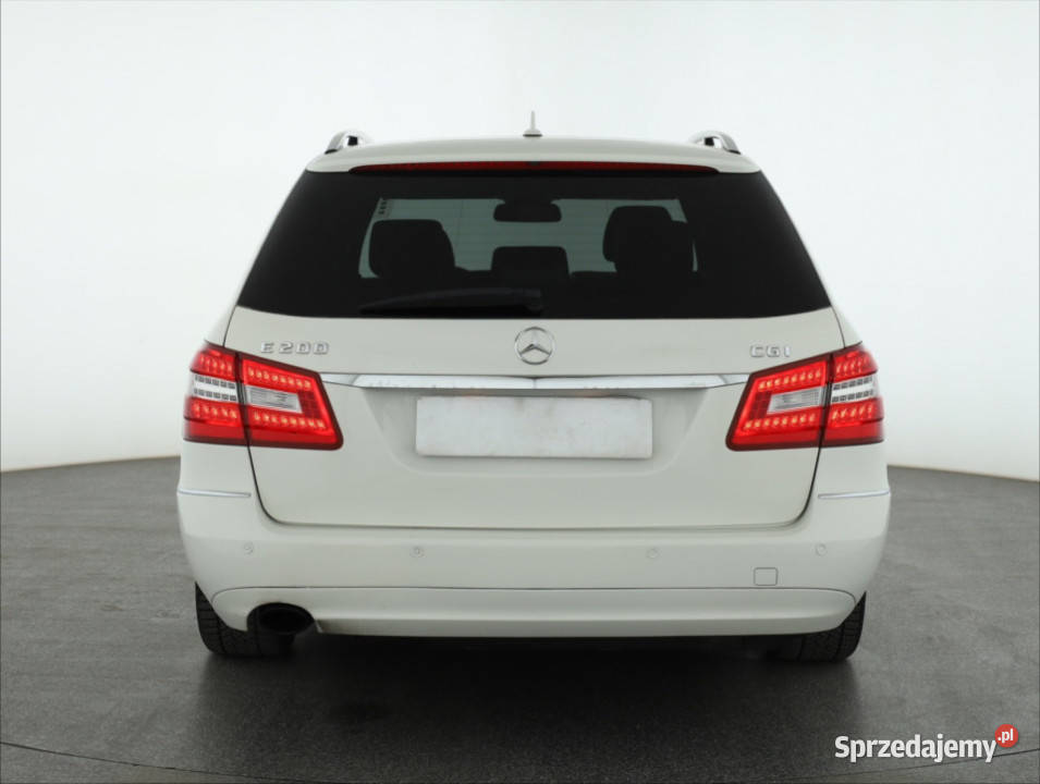 Mercedes E E 200 mazowieckie