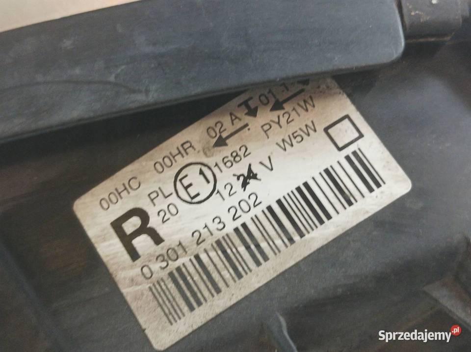 LAMPA PRZÓD PRAWA 9660235980 0301213202 Peugeot świętokrzyskie