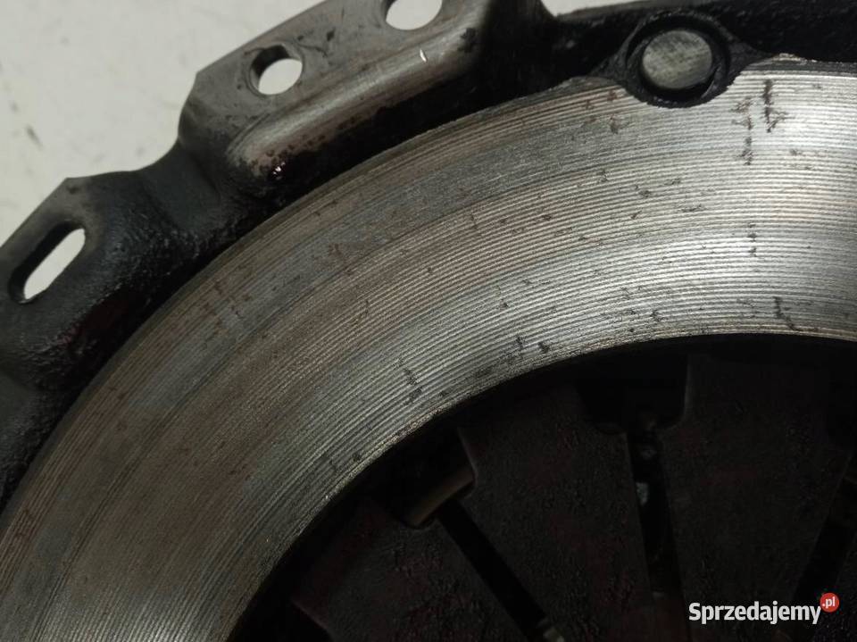 SPRZĘGŁO 15 VVTI Toyota Yaris III 2011 Rok produkcji 2020