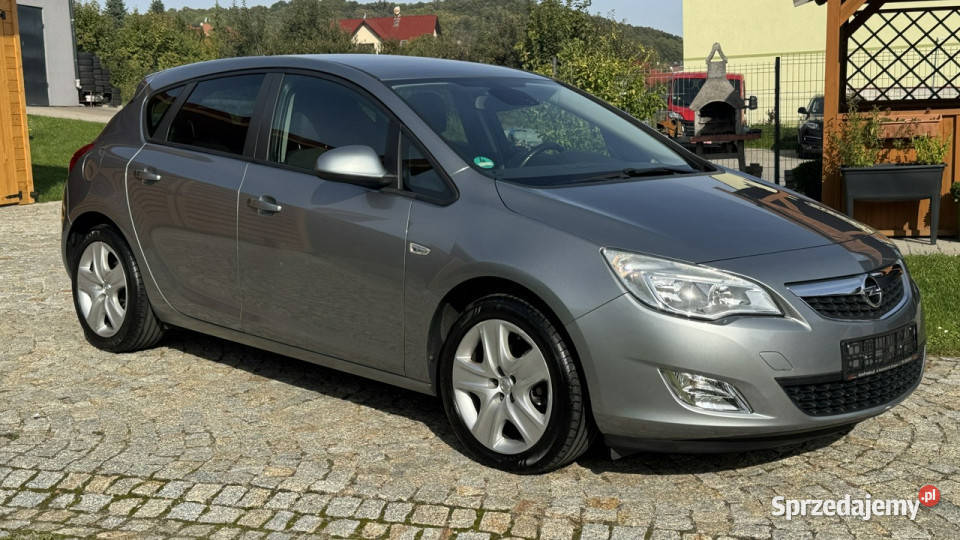 Opel Astra 14 TURBO 120 z Niemiec Bogata wersja Strzegom