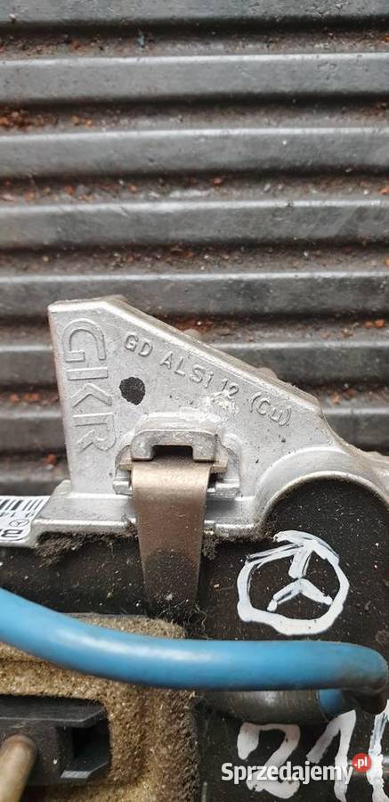 Opornica dmuchawy mercedes 210 osobowe Puławy sprzedam