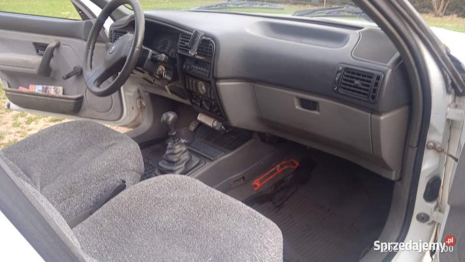 Renault 19 hatchback 19D wolnossący silnik F8Q małopolskie