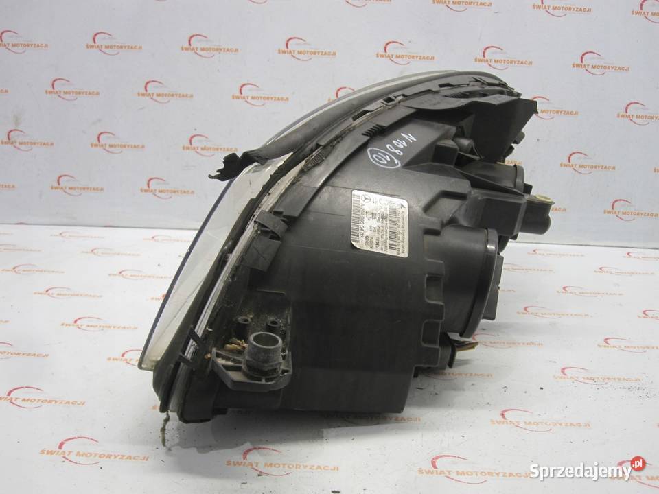 MERCEDES C KLASA S204 W204 10r Lampa prawy przód Kielce