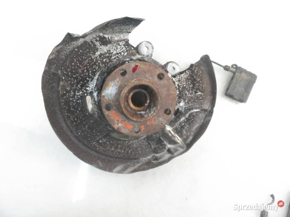 PIASTA TYLNA LEWA BMW 5 F10 520 d 6793769