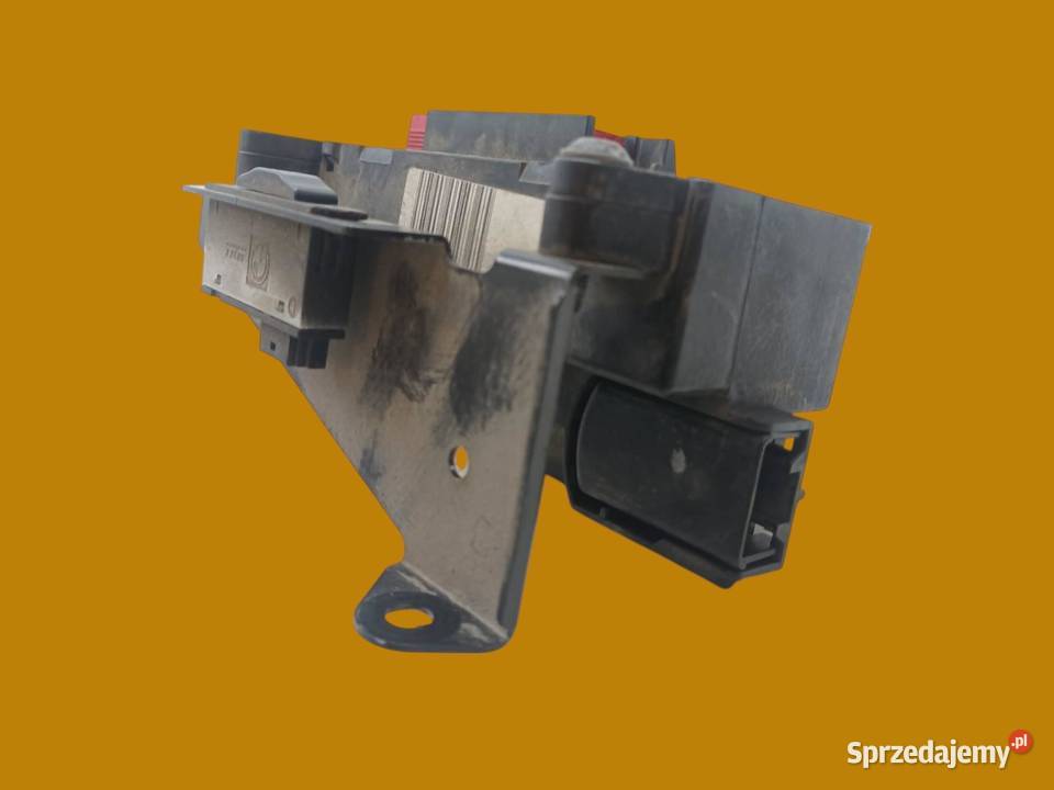 SKRZYNKA BEZPIECZNIKÓW 6900583 Bmw Seria 7 IV sprzedam