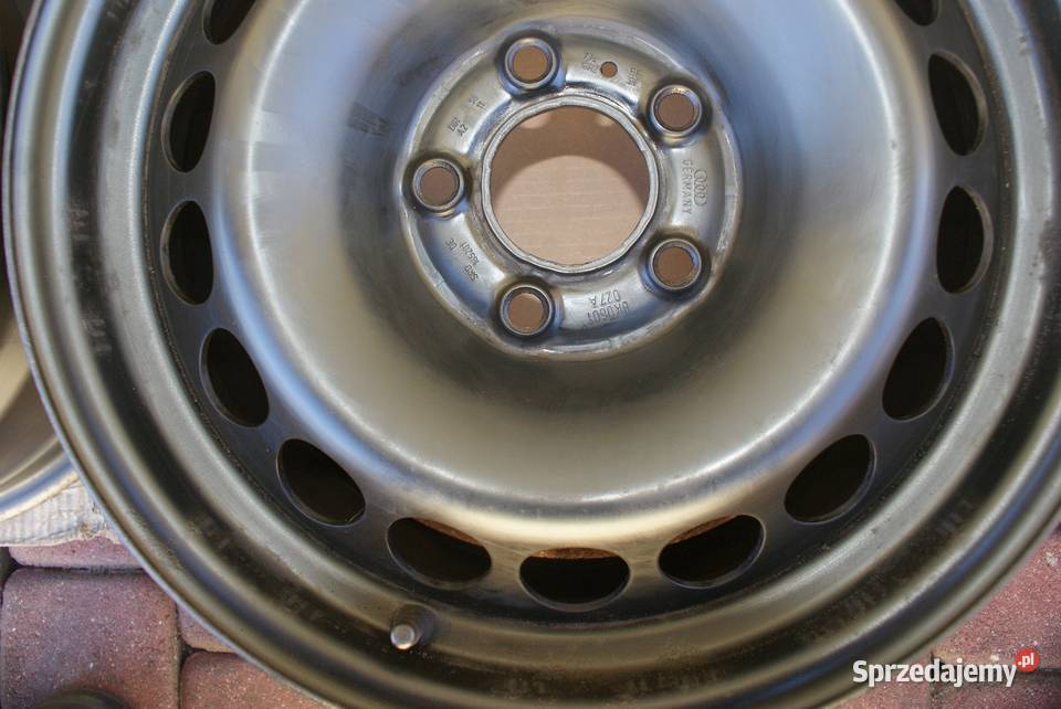 Felgi stalowe 7Jx16 5x112x666 ET39 Audi A4 B8 Dynów