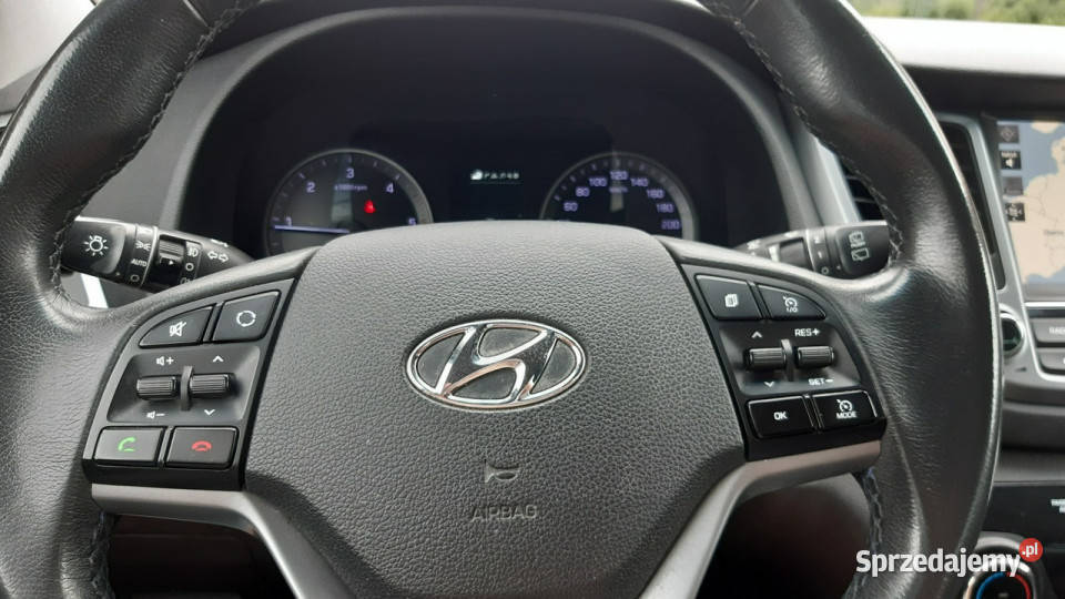 Hyundai Tucson Hyundai Tucson 17 CRDi Xpossible nawigacja