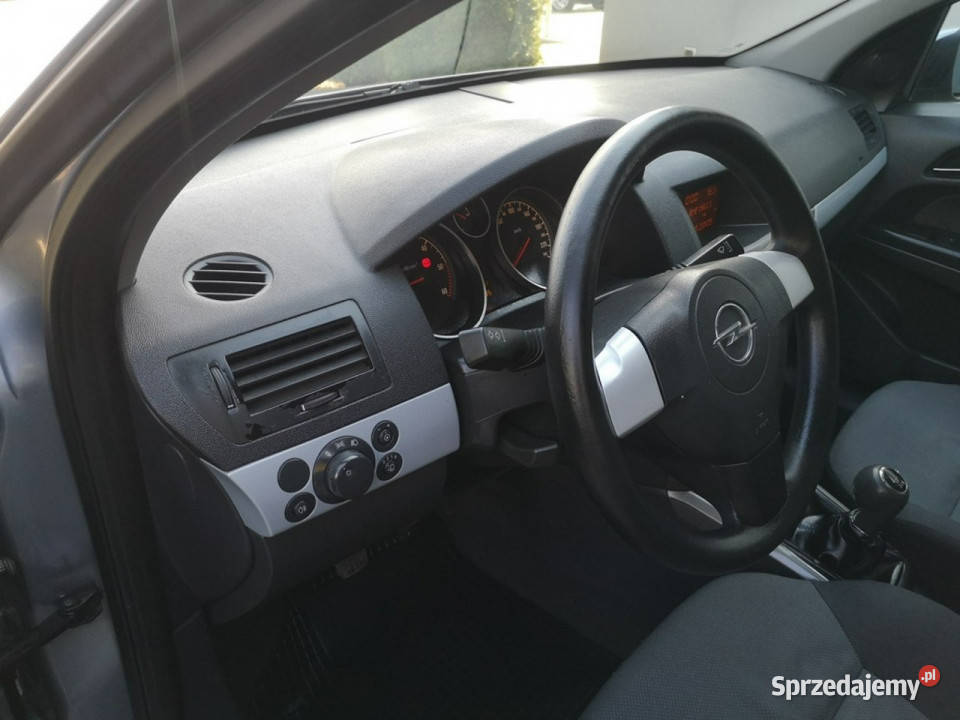 Opel Astra 19 CDTI 120 Klimatyzacja Elektryka autoalarm Strzegom