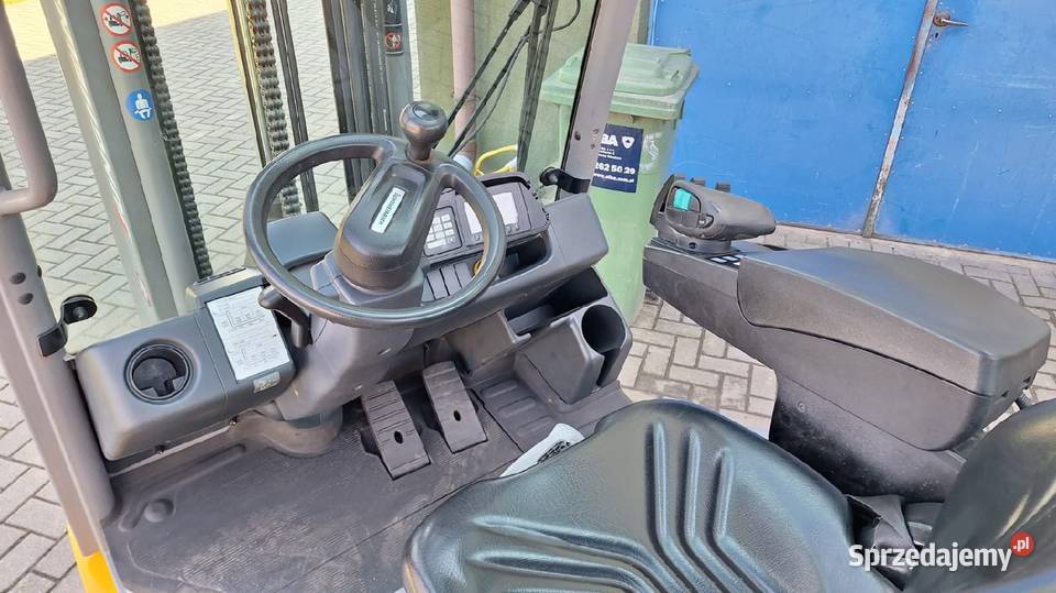 Jungheinrich TFG 316 z 2019r UDT Triplex przesuw Irządze sprzedam