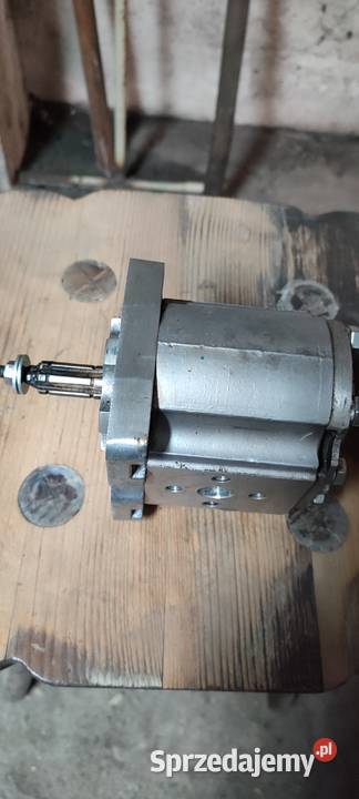 Pompa hydrauliczna nsz 16 prawa Rolnictwo podkarpackie Mielec