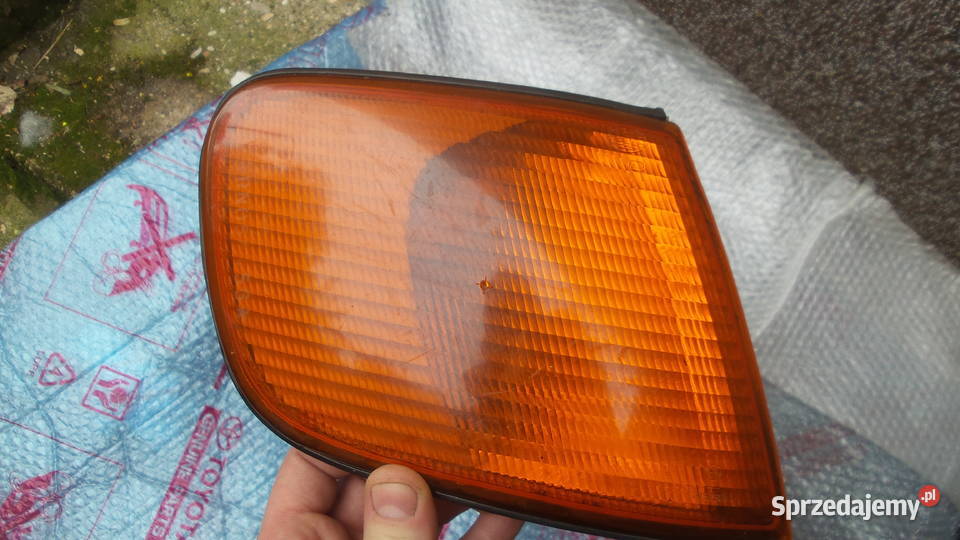 Audi 100 C4 lmapy prkierunkowskaz prtył blęda Prawe