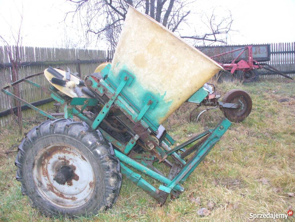 rozsiewacz nawozów KOS