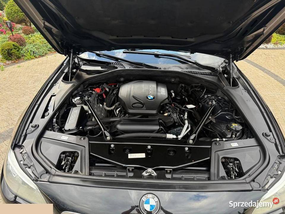 BMW Seria 5 520d xDrive Luxury Line 2016r diesel