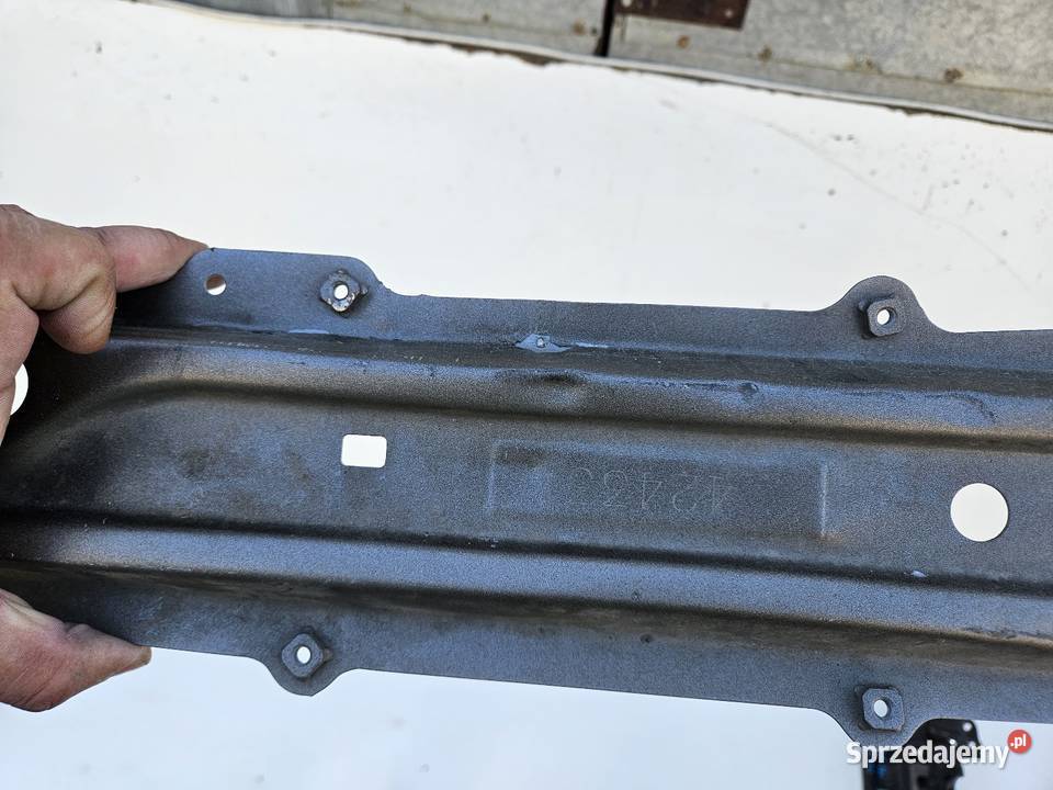 TOYOTA AYGO X BELKA POD CHŁODNICE PRZÓD 42433 Międzychód sprzedam