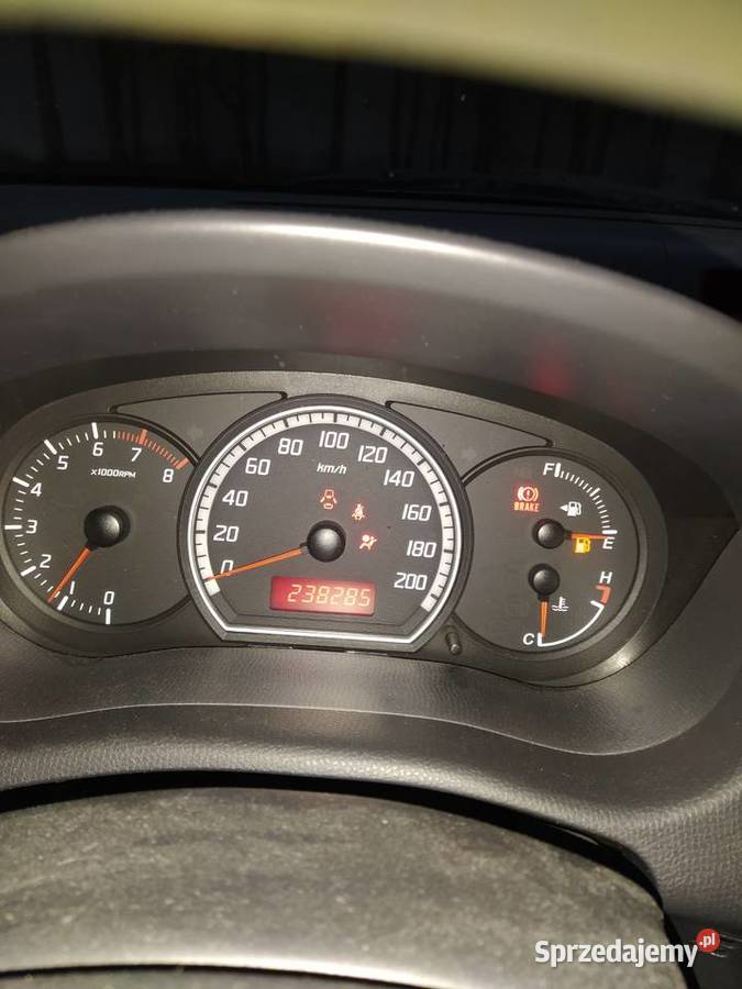 Trzy sztuki Suzuki Swift mk6 15 13 4x4 manualna Swift Sulejówek