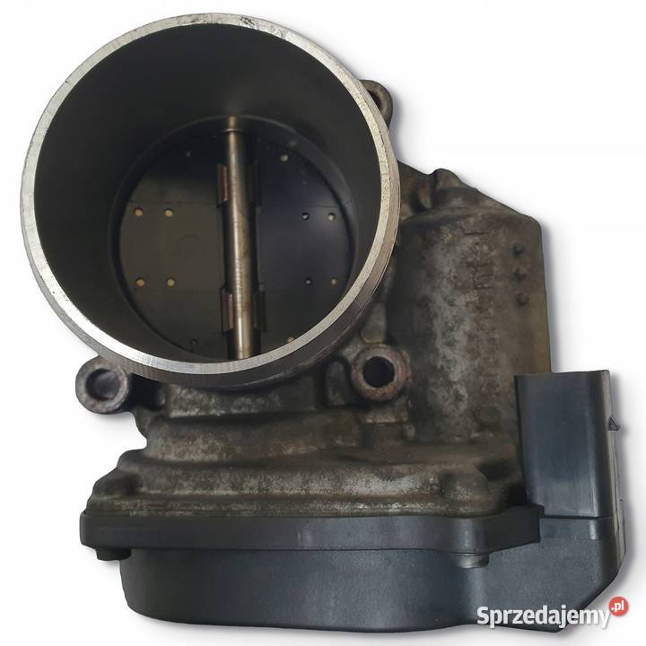 PRZEPUSTNICA Audi A4 B8 20 TFSI 06F133062Q osobowe Części samochodowe